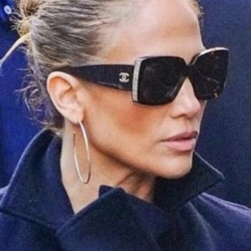 New Chanel 5435 C.501/6G Black/Gold, Grey Gradient Lens RECTANGLE SUNGLASSES .